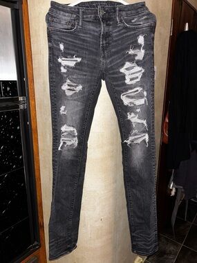 American Eagle Distressed Skinny Black Jeans with Rips SZ 29/32